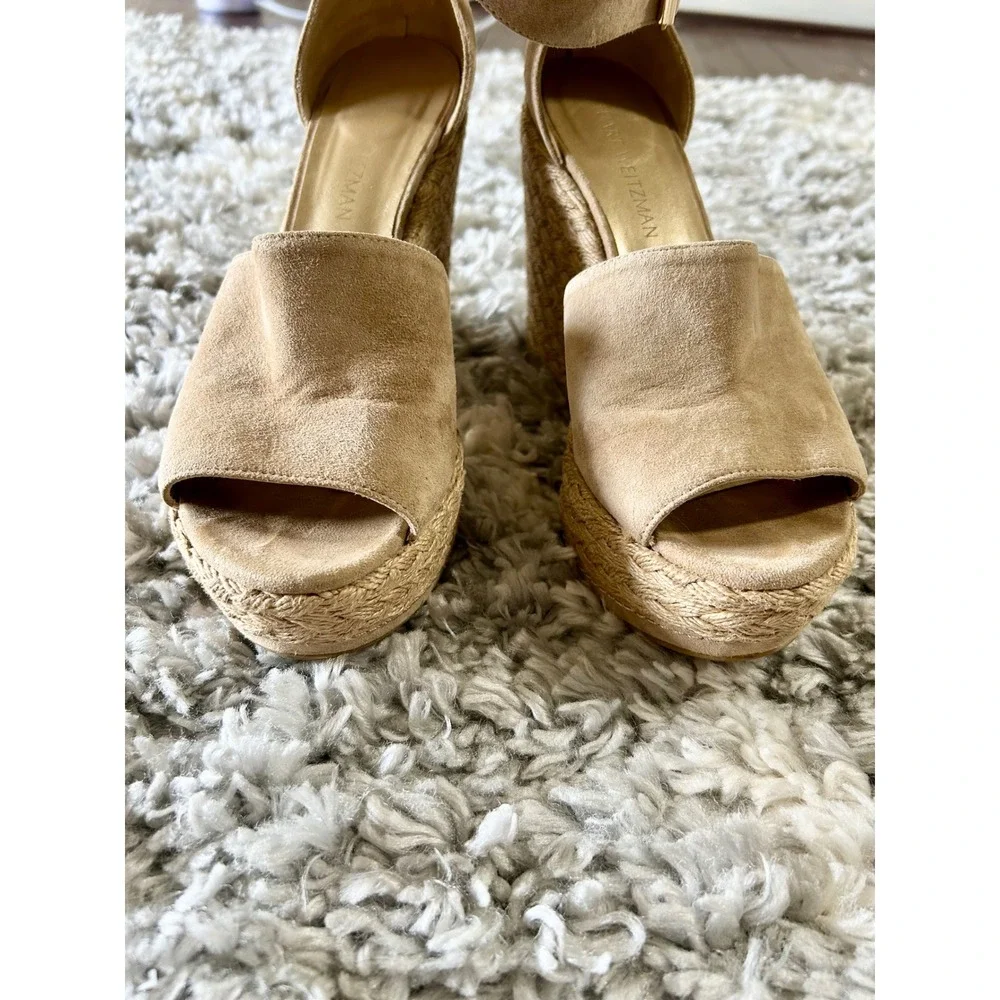 Stuart Weitzman Sohojute Suede Espadrille Wedge Sandals in Beige sz 9